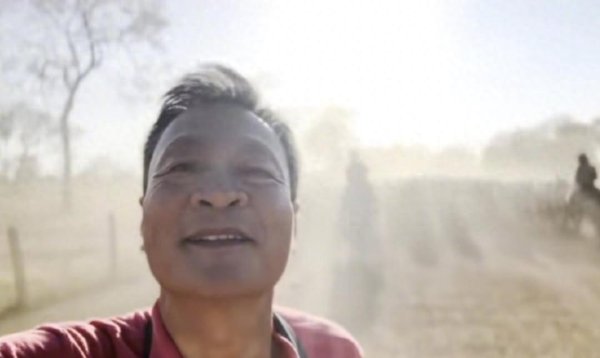 大金牛 北大教授俞孔坚在巴西坠机身亡：事发时飞机突然失去高度坠落并爆炸，机龄已67年